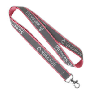 Lanyard in poliestere con sovrimpressione riflettente.