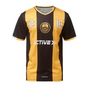 Kit sportivo con scollo a V